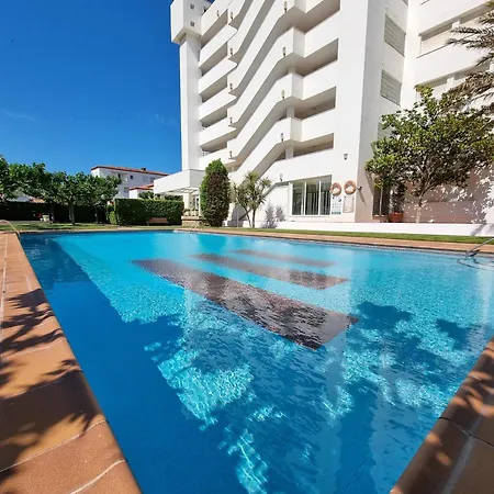 En L'escala Con Terraza Y Piscina, Cerca De La Playa - Hisp-236-97 *